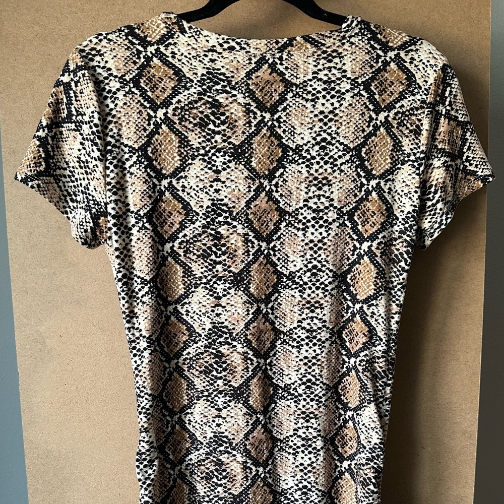 Animal print dress scrunch on side